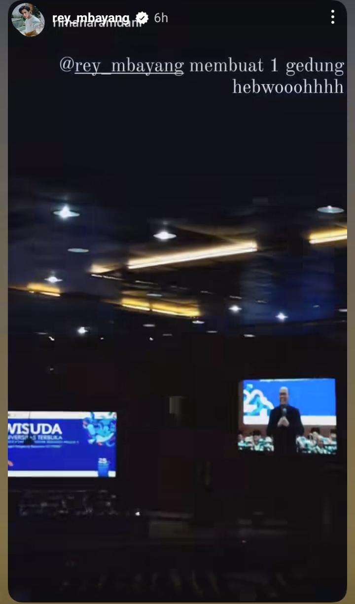 rey mbayang wisuda © 2023 brilio.net