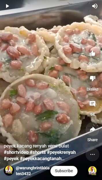 Bukan pakai teflon atau sendok sayur, ini cara cepat menggoreng peyek agar bentuknya bulat sempurna