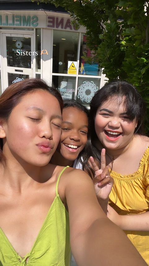 Loly putri Nikita Mirzani bare face © berbagai sumber