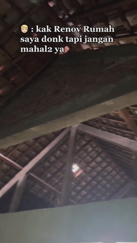 rumah kampung direnovasi jadi mewah © TikTok/@propertybojonegoro