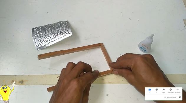 Cuma pakai kaleng bekas, begini cara mudah bikin parutan keju yang awet dan tidak mudah patah