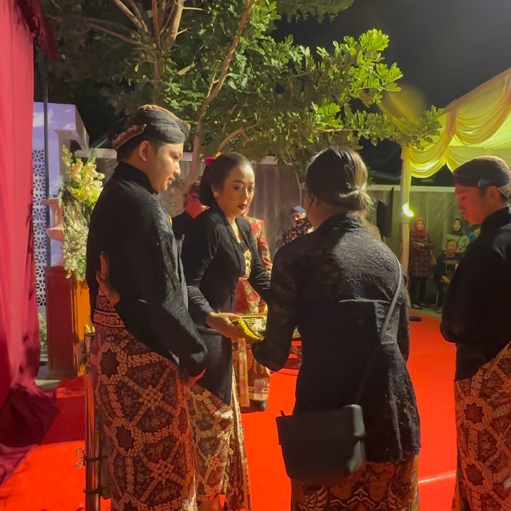 gaya soimah anggun di peresmian pendopo © instagram gaya soimah anggun di peresmian pendopo © instagram