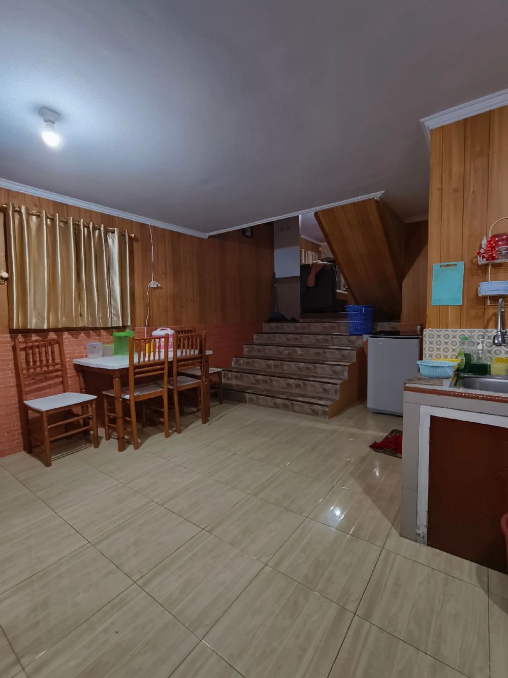 rumah anyaman bambu seperti vila © 2023 brilio.net