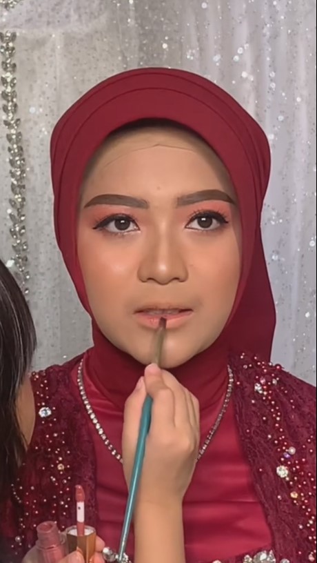 bocah 5 tahun pandai makeup © 2023 brilio.net bocah 5 tahun pandai makeup © 2023 brilio.net