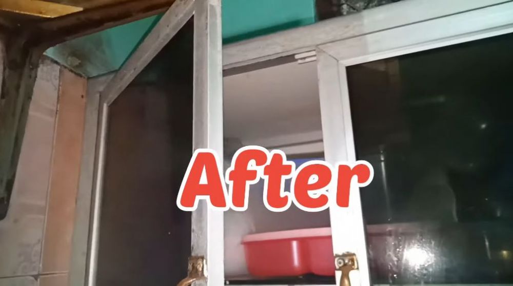 Cuma pakai 1 bahan, begini cara membersihkan rak piring kaca yang kusam agar kinclong seperti baru