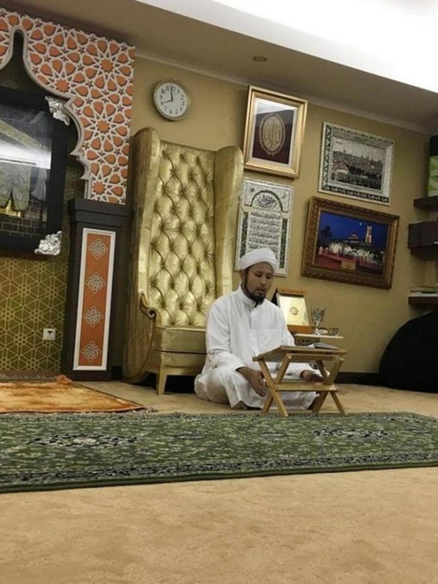Rumah seleb 90-an musala pribadi © berbagai sumber