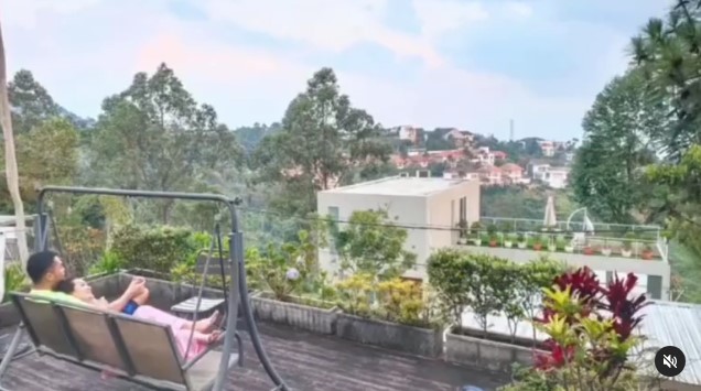 rooftop milik pedangdut © berbagai sumber rooftop milik pedangdut © berbagai sumber