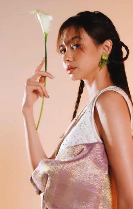 seleb disebut mirip artis korea usai potong rambut © berbagai sumber