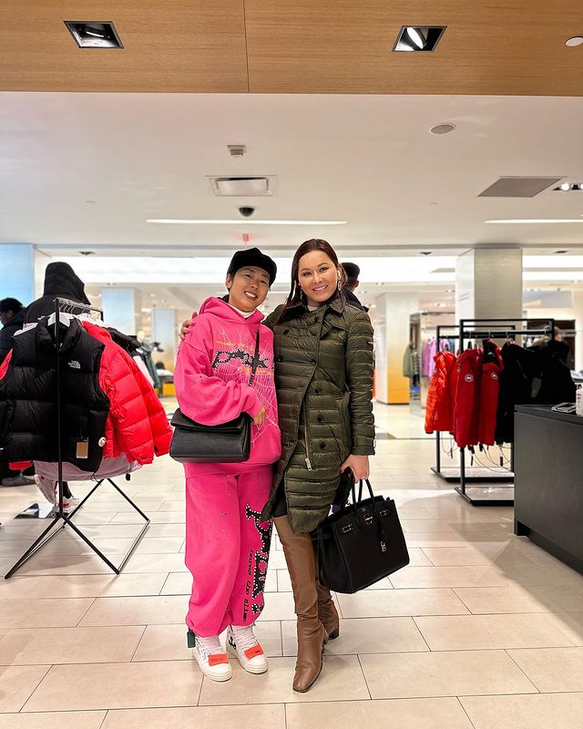 Soimah pakai baju modis © Instagram