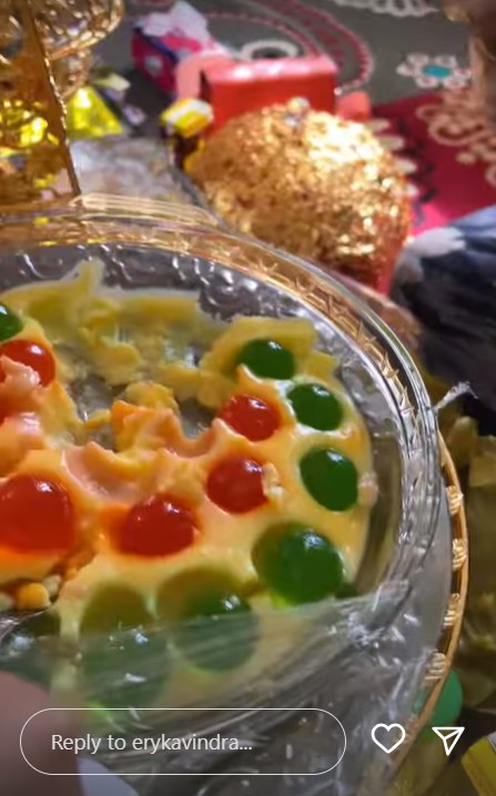 10 Hidangan di lamaran Putri D'Academy dan Abdul Azis, penuh aneka kue khas Bugis