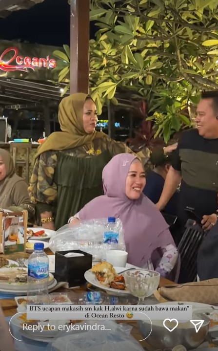 10 Hidangan di lamaran Putri D'Academy dan Abdul Azis, penuh aneka kue khas Bugis