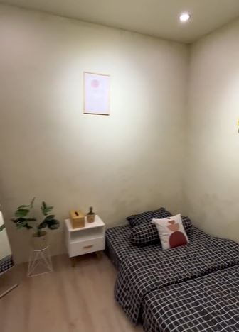  Pria ini makeover kamar lembab dan berjamur jadi estetik tapi hasilnya malah dikritik © 2023 brilio.net