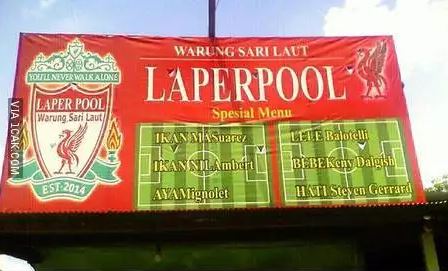 Potret kocak pedagang yang cinta klub bola favoritnya Berbagai sumber