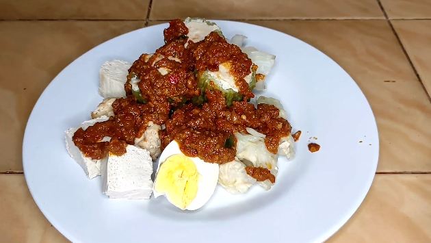 Tanpa pakai tepung apa pun, ini cara mudah bikin siomay ayam yang padat dan tetap kenyal