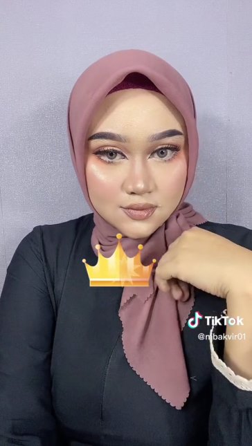 makeup pipi tirus © TikTok