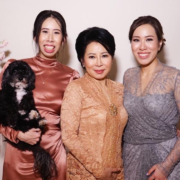 potret manglingi chef saat tampil pakai kebaya © berbagai sumber potret manglingi chef saat tampil pakai kebaya © berbagai sumber