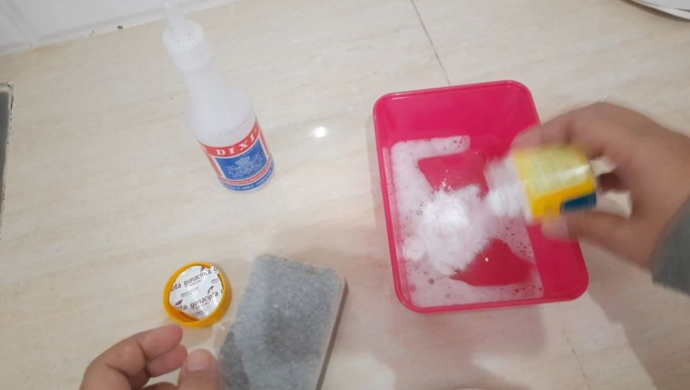 Trik ampuh mengangkat kerak gosong membandel di dasar rice cooker, praktis tanpa sabun dan pasta gigi