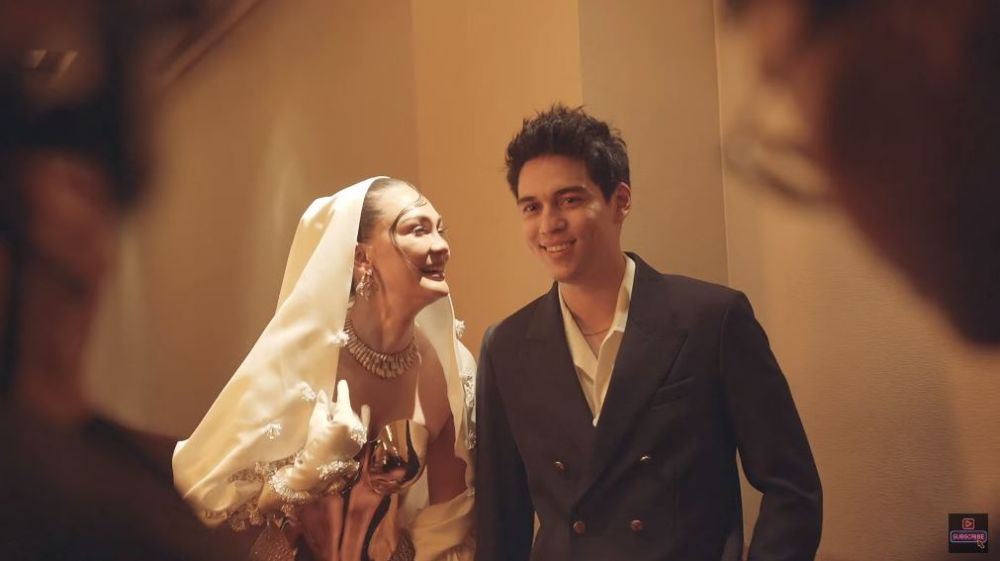 maxime bouttier dampingi luna gala premier © berbagai sumber maxime bouttier dampingi luna gala premier © berbagai sumber