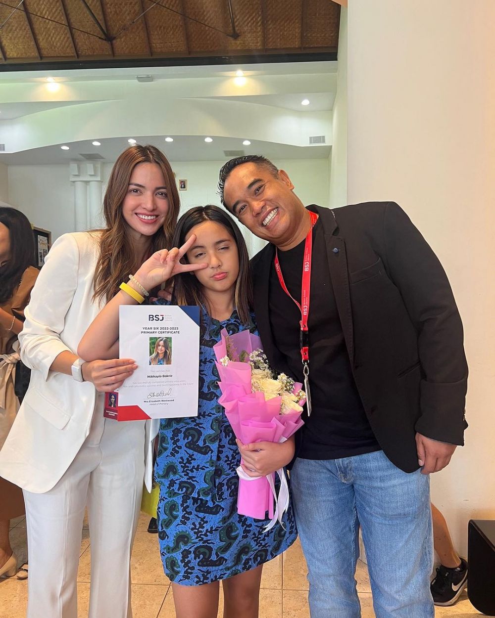 potret Mikhayla anak Nia Ramadhani liburan © 2023 brilio.net