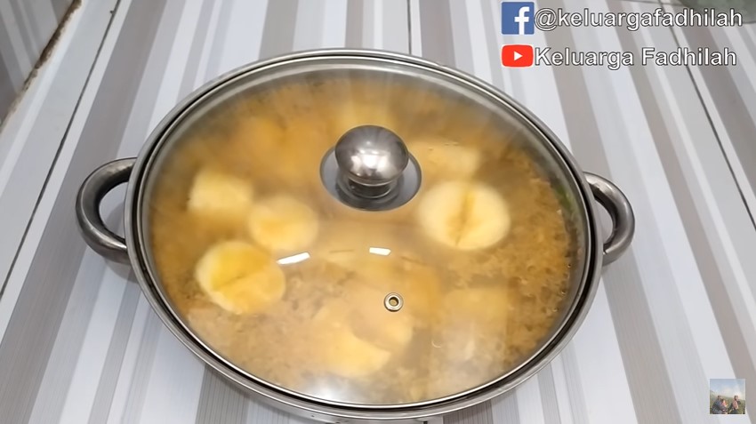 Tanpa rebus atau kukus, begini trik bikin singkong goreng keju agar merekah, gurih, dan renyah