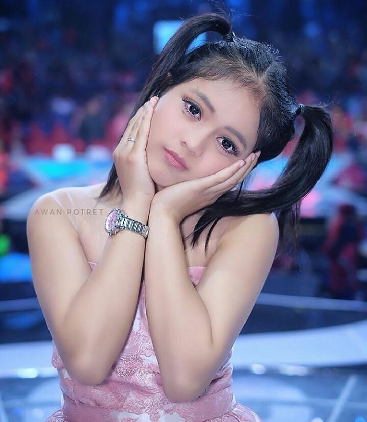 awal karier Putri Isnari © berbagai sumber