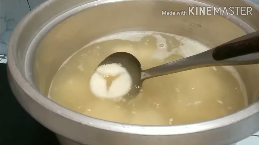 Jangan cuma pakai garam, ini cara rebus singkong biar gurih dan empuk ditambah 3 bumbu dapur