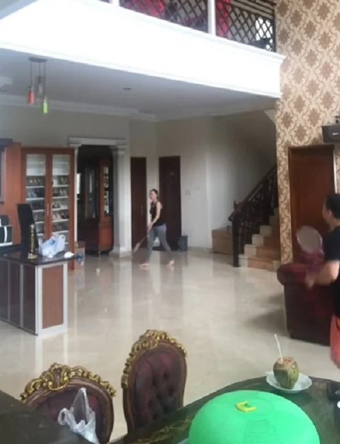 Zaskia Gotik kini punya rumah elit © berbagai sumber