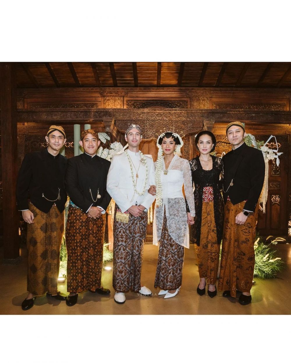 seleb diam-diam dinikahi bule © berbagai sumber