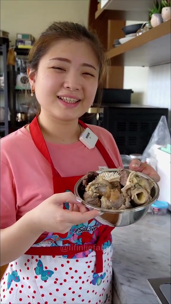 Jangan langsung dicuci, ini cara membersihkan daging pakai 3 bahan dapur