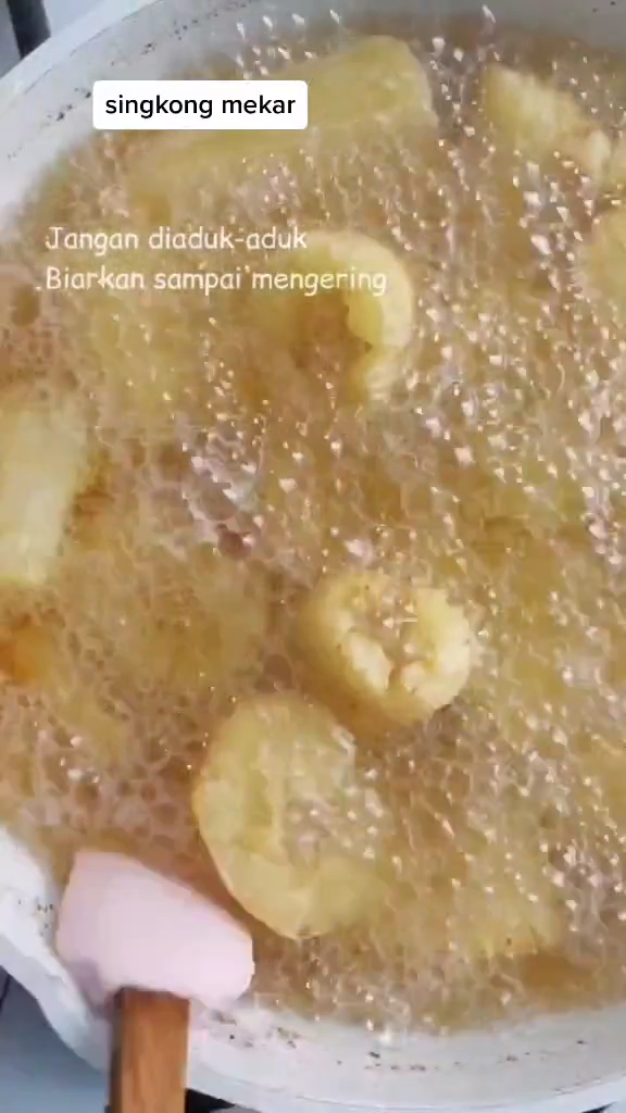 Trik bikin singkong goreng semakin mekar dan renyah tahan lama, cuma tambah 1 bahan