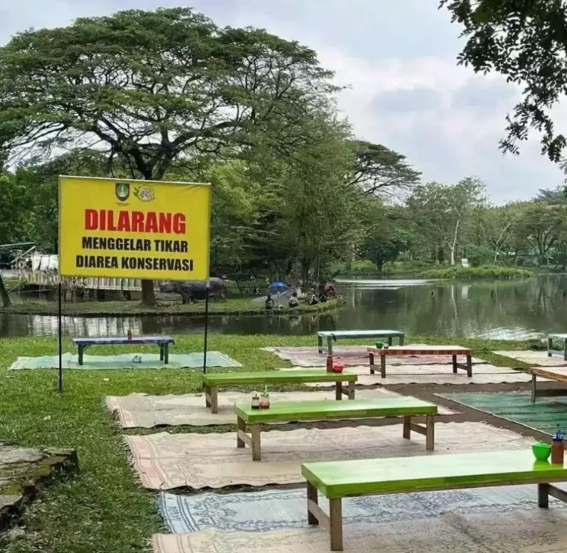 Potret benda tak pada tempatnya bikin capek Berbagai sumber