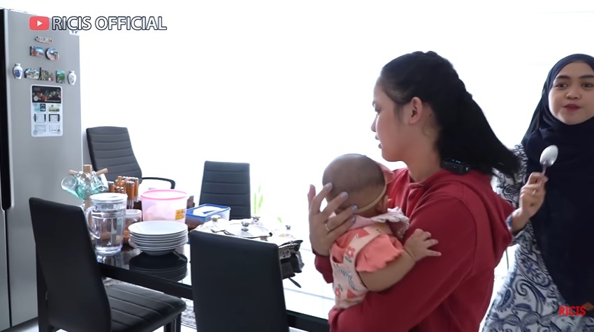 9 Alat dapur Putri D'Academy di rumah baru ini meski minimalis tapi tetap estetik