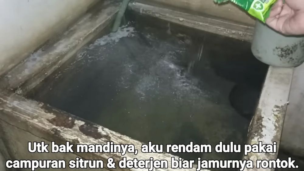 makeover kamar mandi kusam jadi estetik © 2023 brilio.net makeover kamar mandi kusam jadi estetik © 2023 brilio.net