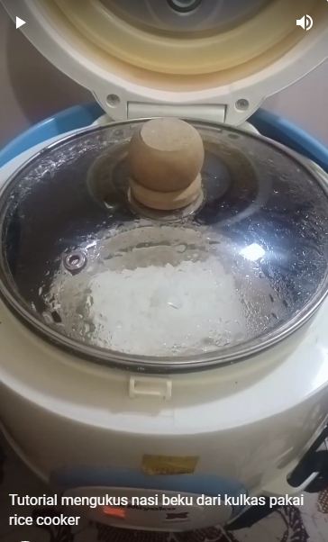 Cara menghangatkan nasi beku tanpa microwave atau ditambah air, hasilnya pulen dan tak pera