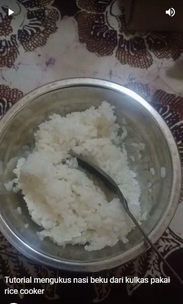 Cara menghangatkan nasi beku tanpa microwave atau ditambah air, hasilnya pulen dan tak pera