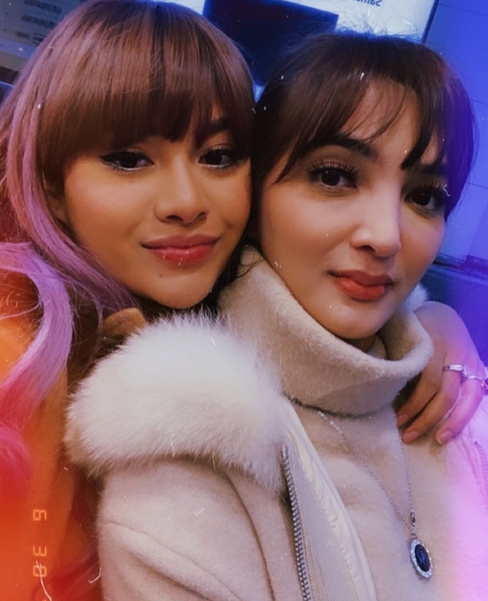 potret kedekatan aurel dengan ashanty © instagram potret kedekatan aurel dengan ashanty © instagram