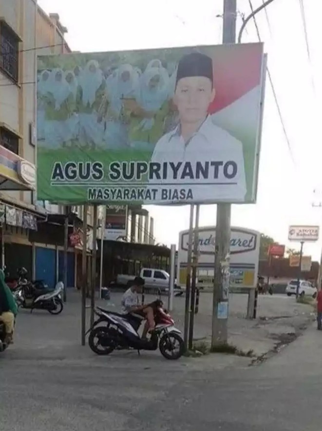 Baliho ini mau kampanye atau melawak Berbagai sumber