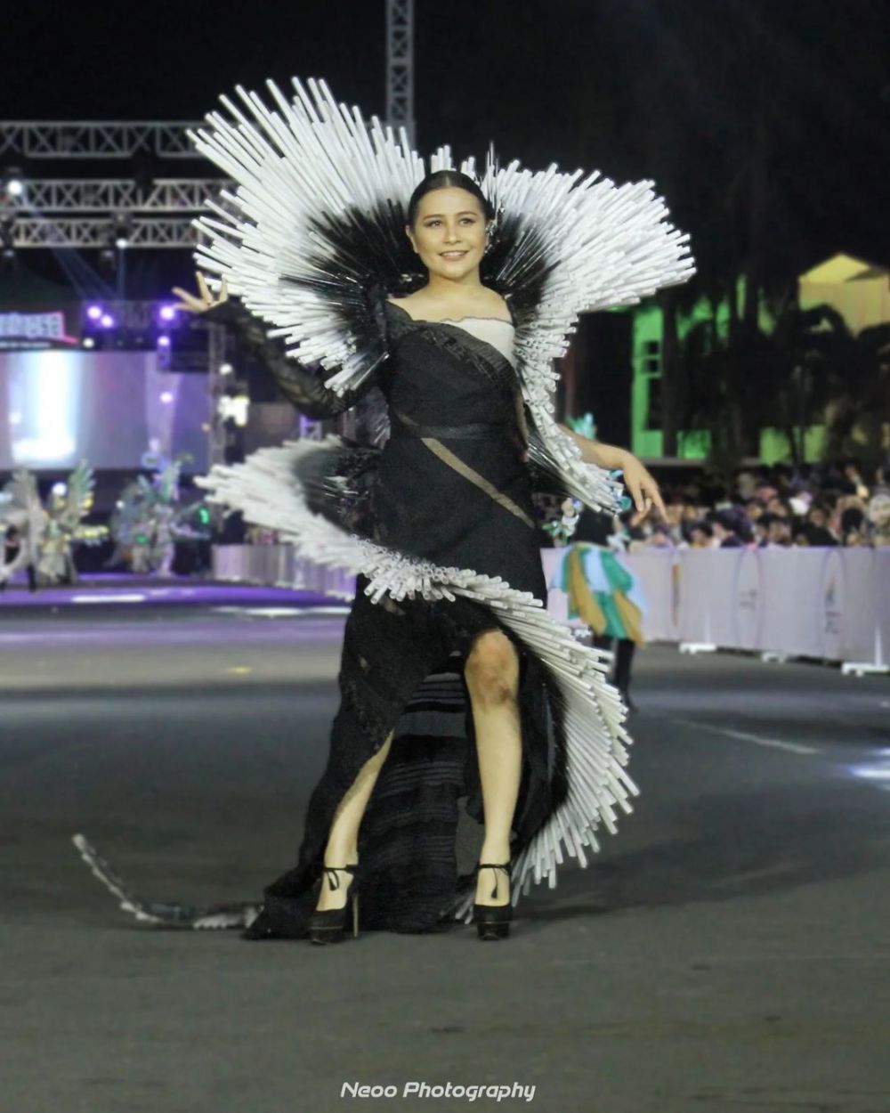 pesona seleb di JFC 2023, yuki kato sambil makan telur gulung © berbagai sumber