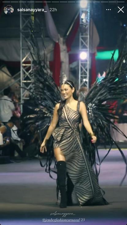 pesona seleb di JFC 2023, yuki kato sambil makan telur gulung © berbagai sumber