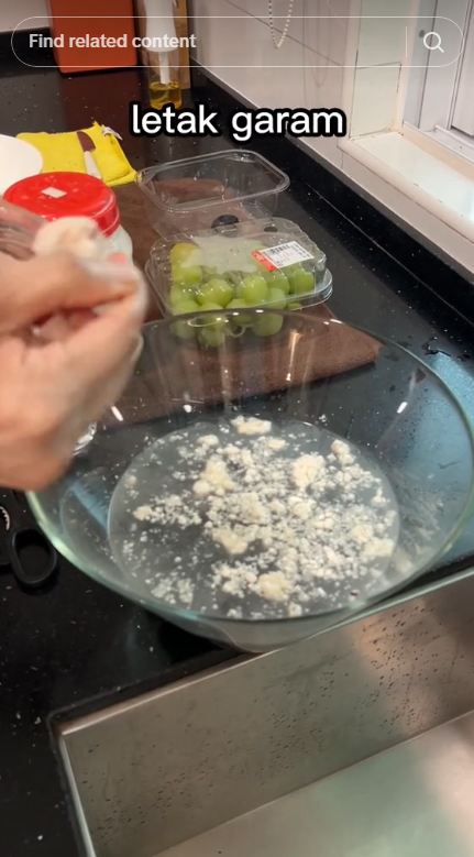 Tanpa direndam baking soda, ini cara mencuci anggur agar bebas lilin dan pestisida