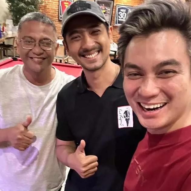 pasang pesinetron punya hubungan saudara © Instagram