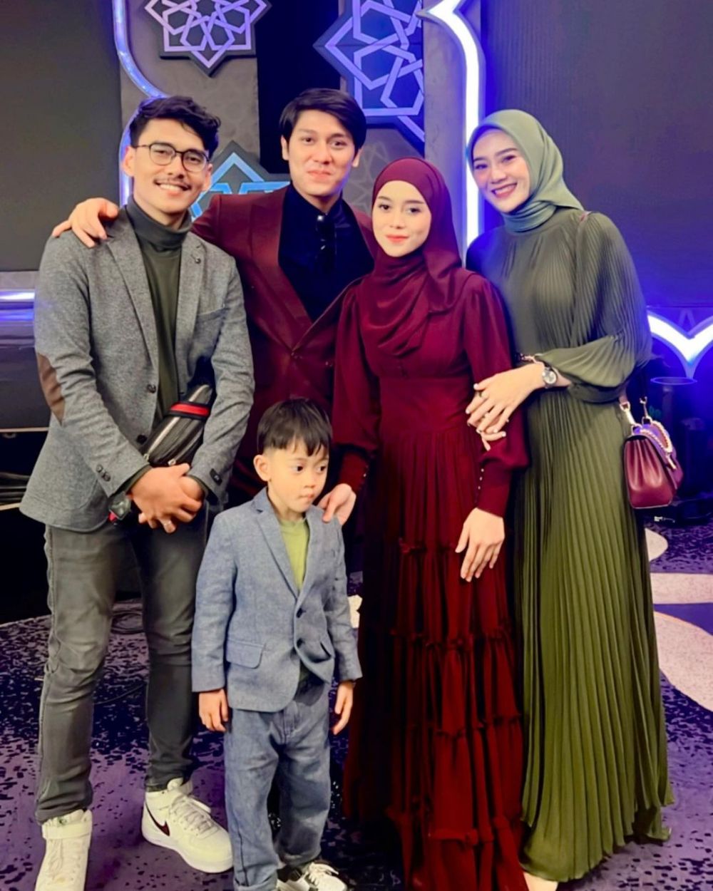 potret kedekatan suami seleb dengan kakak ipar © berbagai sumber