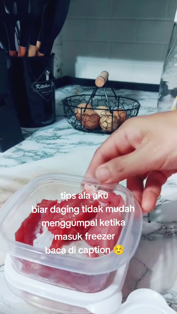 Jangan langsung disimpan freezer, ini trik agar daging tidak mudah beku dan menggumpal sampai 6 bulan