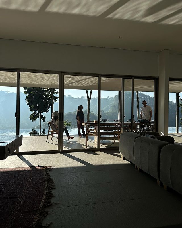 staycation mewah Nikita Willy © Instagram