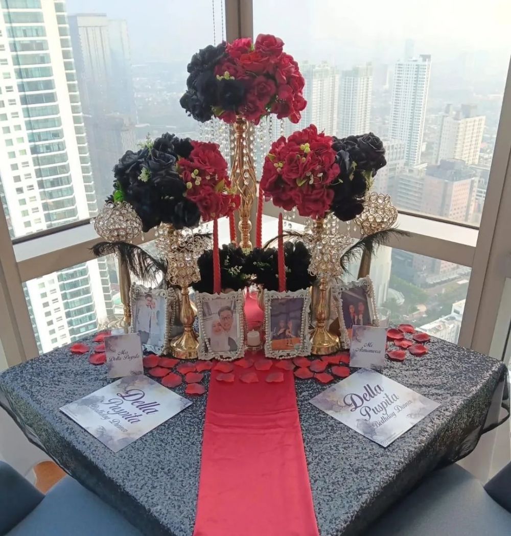 della puspita kembali akur dan rayakan ultah bareng suami © berbagai sumber