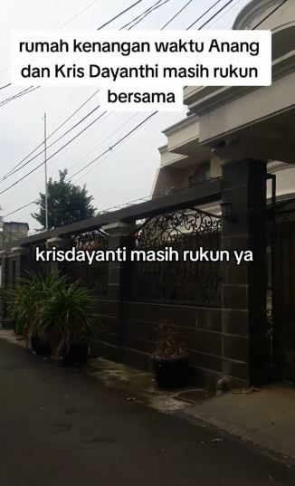 rumah anang dan krisdayanti dulu © 2023 brilio.net