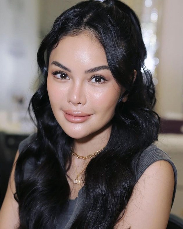 transformasi Nikita Mirzani ini manglingi © berbagai sumber