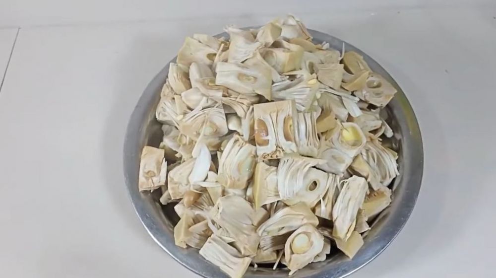 Tanpa baking soda dan air kelapa, begini trik merebus nangka muda agar tetap putih pakai 1 bahan dapur