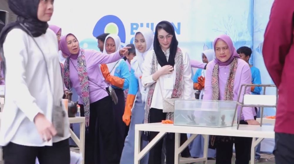 Arumi Bachsin dampingi Iriana Widodo dinas © 2023 brilio.net