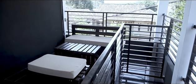 rumah panji sebelum dan sesudah tenar © YouTube